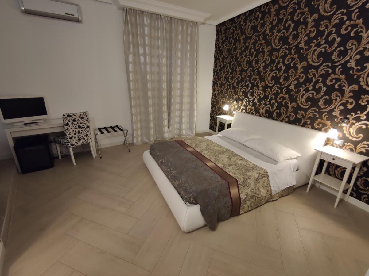 Sami Rooms - Teatro A 400 Mt - Ortigia A 1500 Mt - Syracuse Eksteriør billede