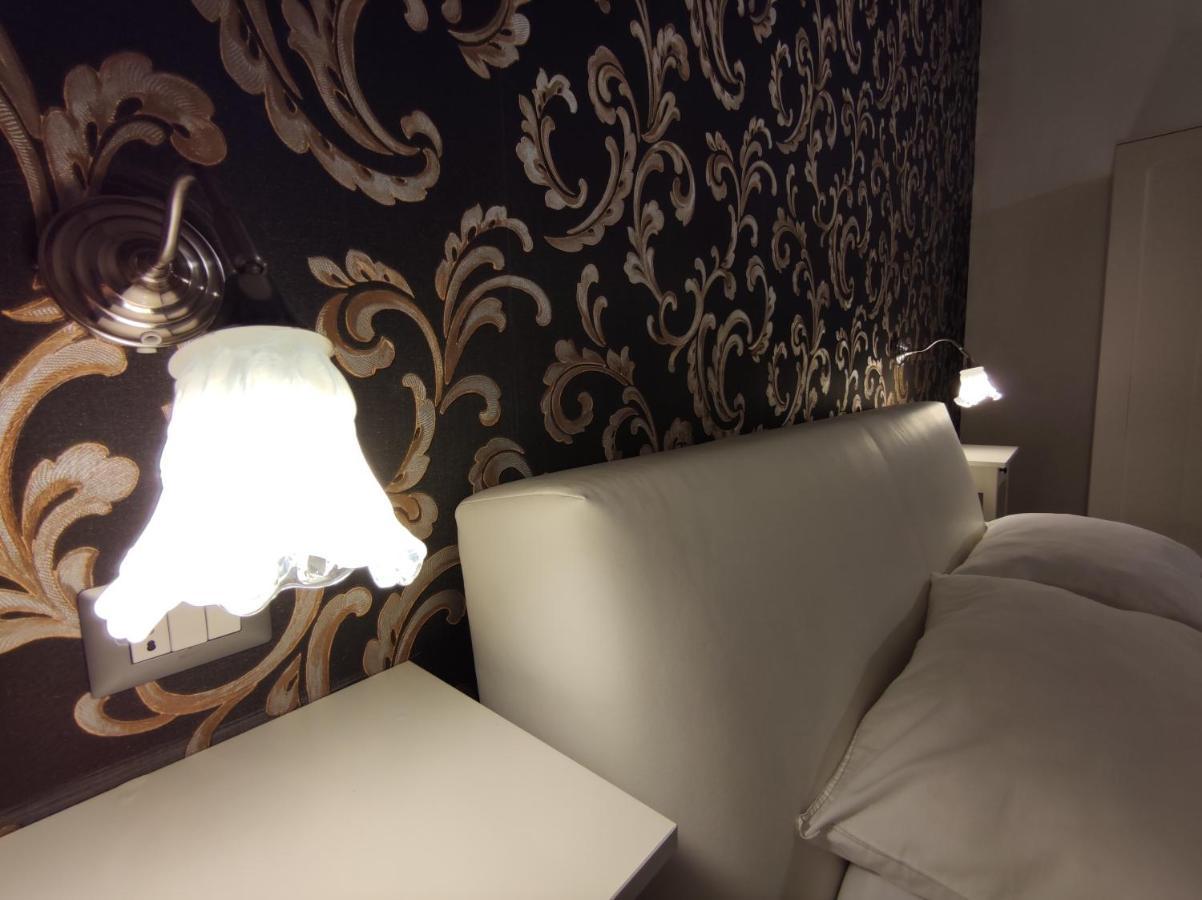 Sami Rooms - Teatro A 400 Mt - Ortigia A 1500 Mt - Syracuse Eksteriør billede