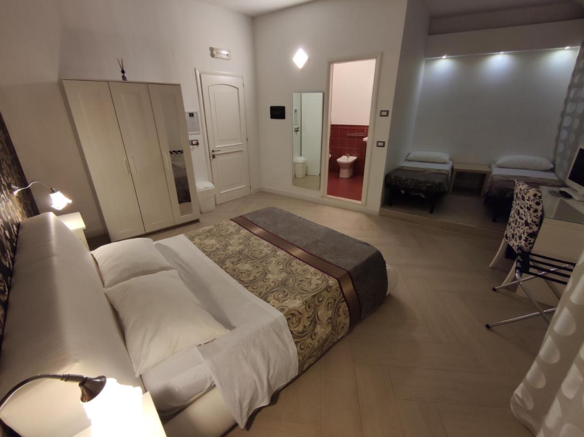 Sami Rooms - Teatro A 400 Mt - Ortigia A 1500 Mt - Syracuse Eksteriør billede