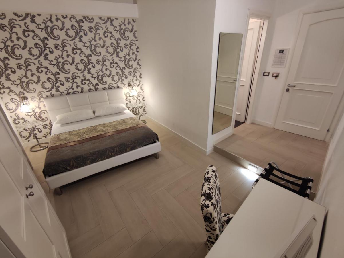 Sami Rooms - Teatro A 400 Mt - Ortigia A 1500 Mt - Syracuse Eksteriør billede