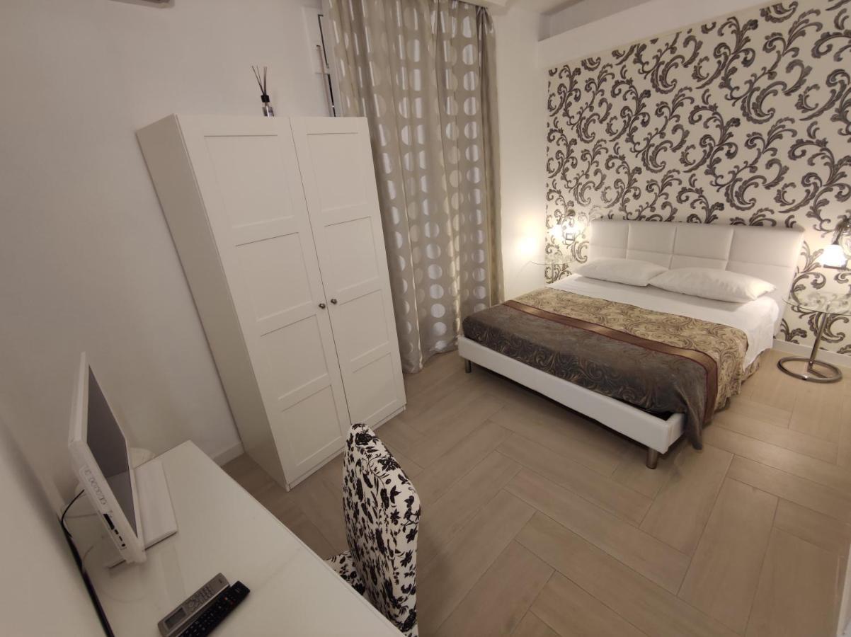 Sami Rooms - Teatro A 400 Mt - Ortigia A 1500 Mt - Syracuse Eksteriør billede