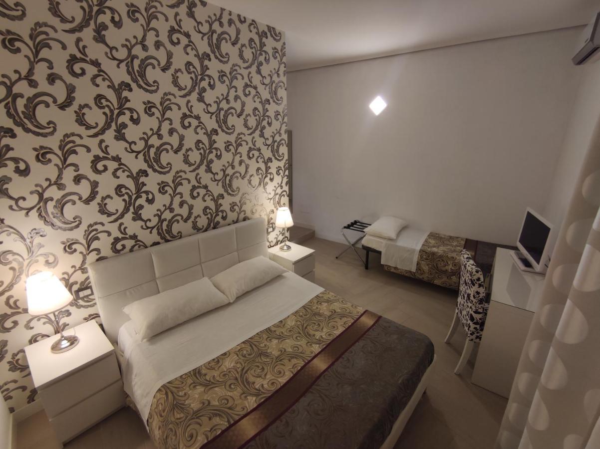 Sami Rooms - Teatro A 400 Mt - Ortigia A 1500 Mt - Syracuse Eksteriør billede