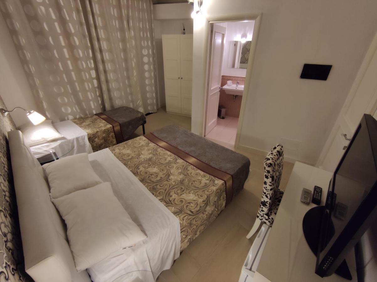 Sami Rooms - Teatro A 400 Mt - Ortigia A 1500 Mt - Syracuse Eksteriør billede